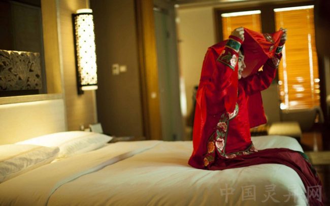 如梦如幻:北京酒店里半夜唱戏的声音